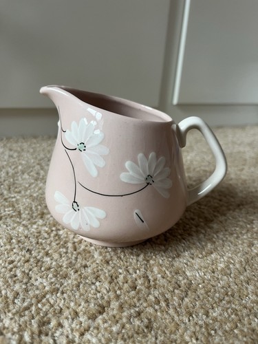 Keele street pottery daisytime - street,