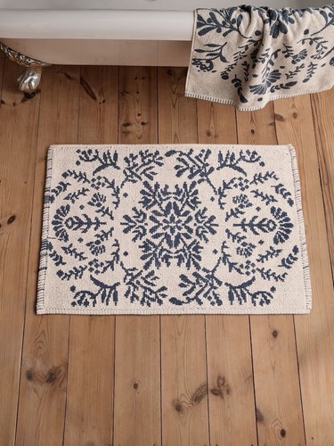 Blue seeking simplicity - blue, floral