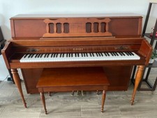 Yamaha Piano Upright M306