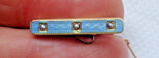 EDWARDIAN 9CT GOLD GUILLOCHE ENAMEL & SEED PEARL SMALL BAR BROOCH