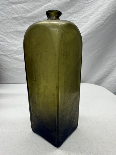 Antique pig snout green case - antique,