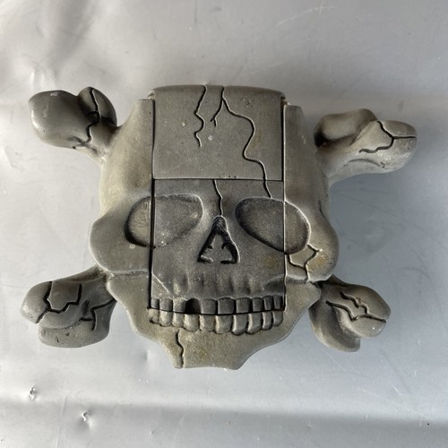Heavy metal buckles skull - metal,