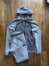 Nike Air Max Tracksuit Men's Small Hoodie / Medium Joggers Grey