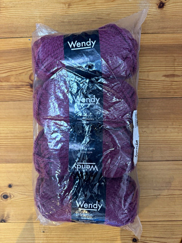 Wendy with wool super - wendy,