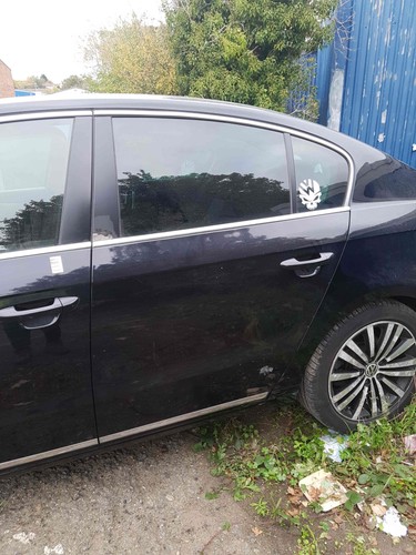 Volkswagen passat saloon - volkswagen,