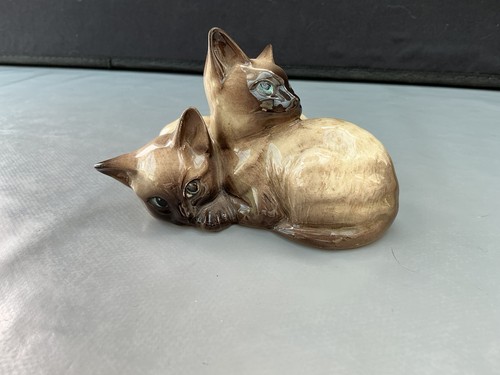 Beswick siamese kittens - siamese,