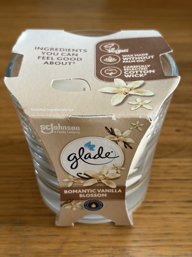 Glade romantic vanilla - vanilla, blossom