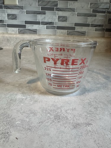 Vintage pyrex measuring - pyrex, 1