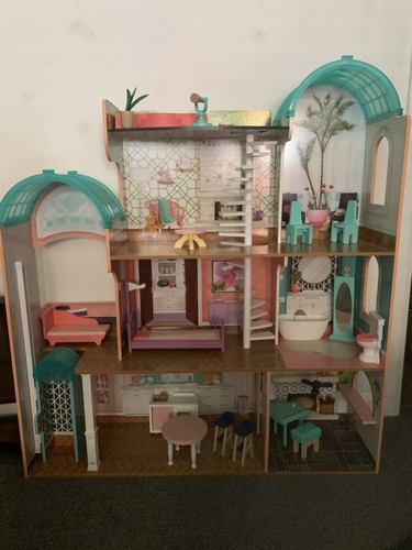 Large dolls house - large, mansion
