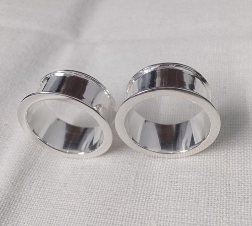 925 sterling silver - silver, plug