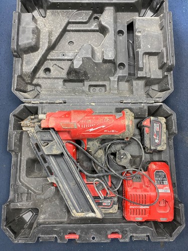 Milwaukee nail gun m18ffn 18v - gun,