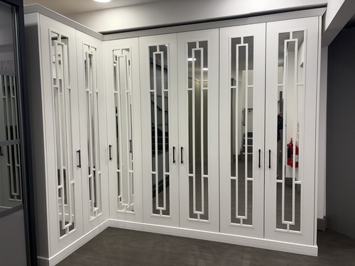 White fret mirrored - fret, mirrored,