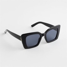 Fleur sunglasses in Black