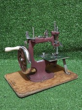 Vintage Miniature ESSEX Sewing