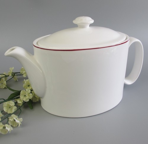 Royal doulton teapot - royal,