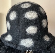 Handmade In Nepal Feltso,black