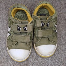 Boys Trainers Size 7 Green