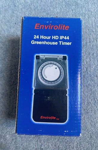 Hour mechanical mains plug - 24,