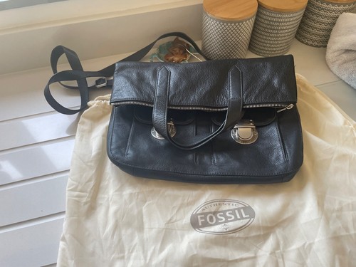 Fossil crossbody fold - , over