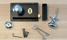 Black Brass Fluted Rim Lock