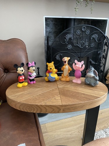 Winnie the pooh and minnie - winnie,