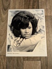 Original BRENDA HOLLOWAY Autograph on 10 x 8 Inch Photograph