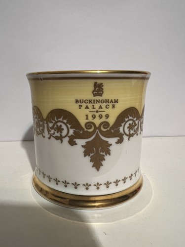 Collectible buckingham palace - collectible,