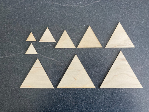 Plain wooden triangles - plain,