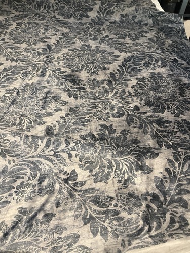 Velour upholstery fabric - 9m,