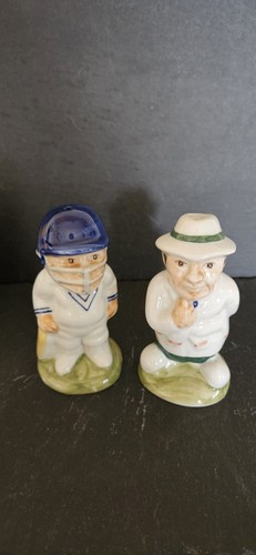 Cricket ceramic figures - , salt
