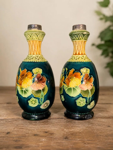Antique royal doulton - royal,