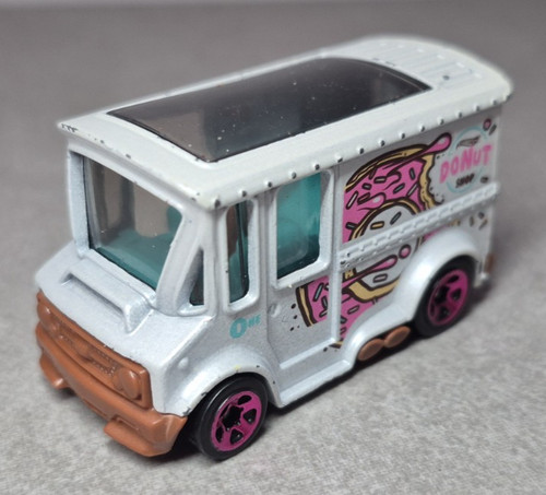 Hot wheels bread box - wheels,