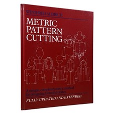 Metric Pattern Cutting Unique Metric Method For Designing Clothes Hardcover