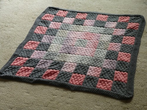 Throw new hand knitted - new,