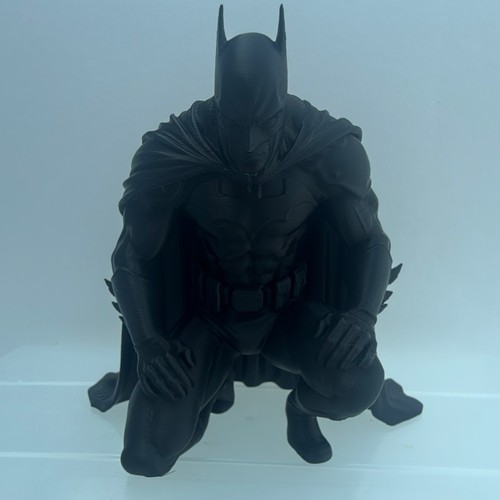 Batman kneeling black figurine - black,
