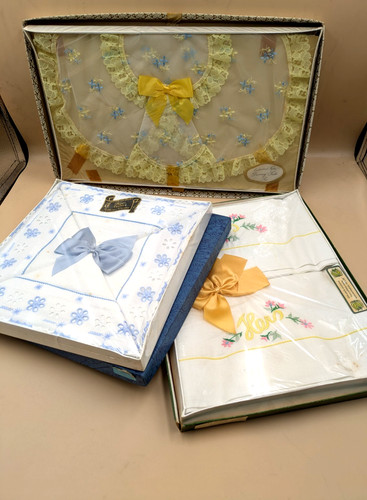 Boxed vtg household - 3,