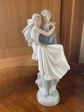 Lladro OVER THE THRESHOLD Figurine Wedding Couple Bride Groom Retired