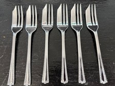 Elegant Vintage Set Of 6