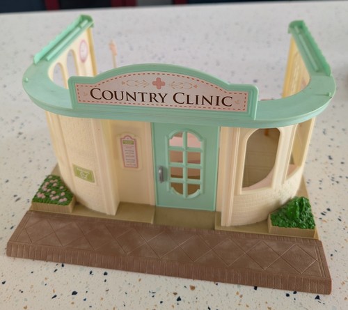 Sylvanian families country - families,