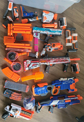 Nerf xshot blaster bundle - blaster,
