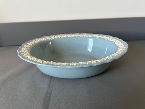 Wedgwood blue embossed - blue,