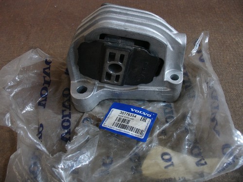 30776354 rear upper - rear, engine
