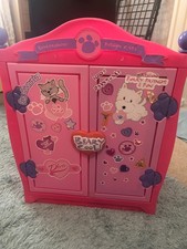 Build bear wardrobe pink - a,