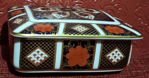 Royal crown derby - royal,