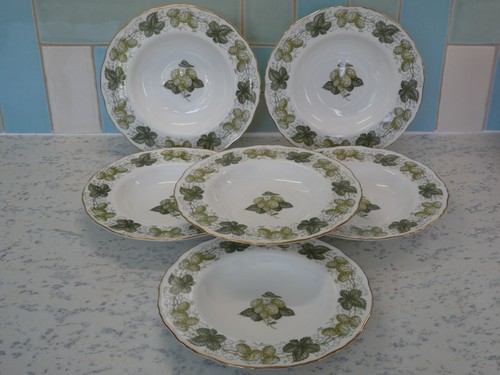 Royal worcester hop pattern - royal, (