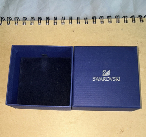 Swarovski blue square gift - blue,
