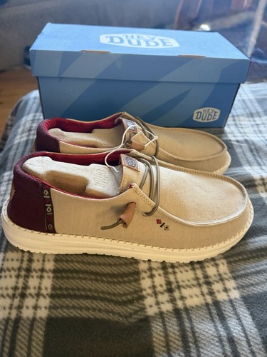Hey dude women size 9 - dude,