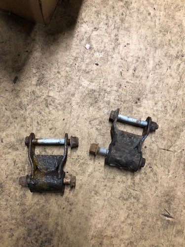 Rear leaf spring shackles - shackles, +