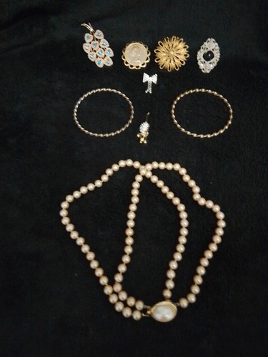 Vintage costume jewellery - vintage,
