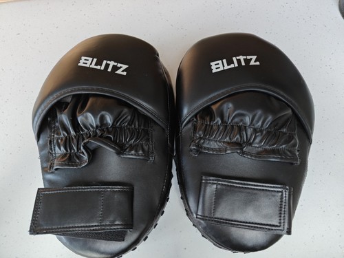 Blitz karata and taekwondo - karata,